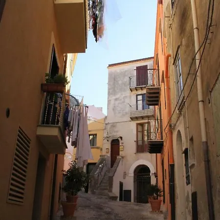 Three Bedrooms With Large Terrace Overlooking Rooftops Of Old Town