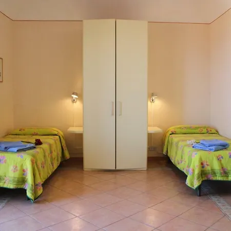 Three Bedrooms With Large Terrace Overlooking Rooftops Of Old Town Apartament Cefalù