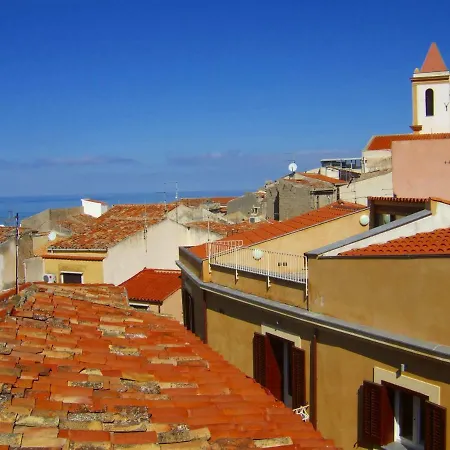 Three Bedrooms With Large Terrace Overlooking Rooftops Of Old Town Lejlighed Cefalù